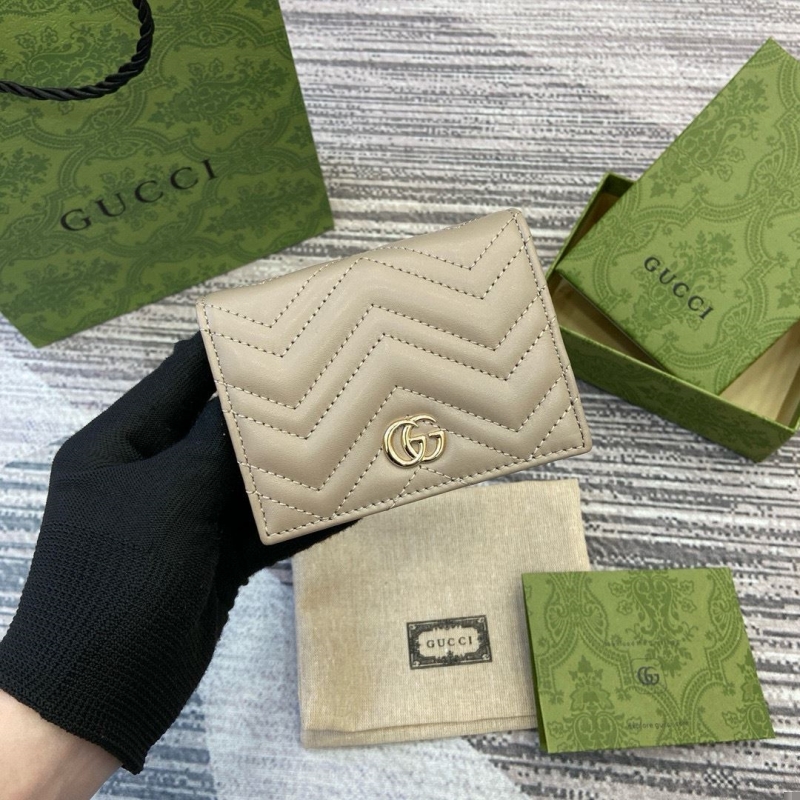 G*u*i wallets & purse